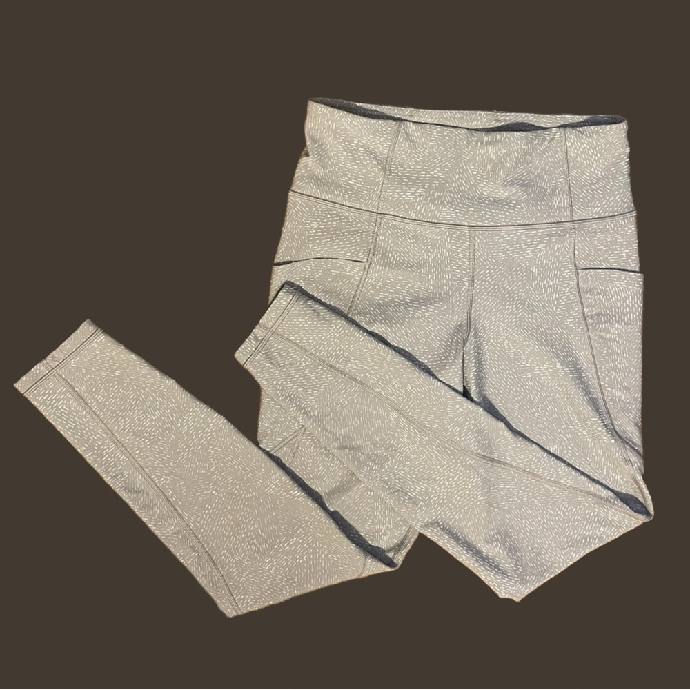 Athleta Salutations Stash Pocket Leggings
